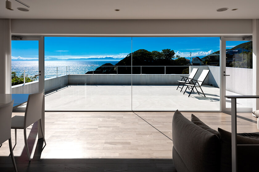 海の見える魅力的な別荘