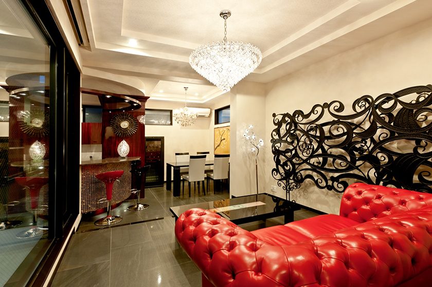 非日常を楽しむ、“隠れ家”を思わせる住まい